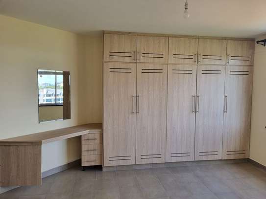 3 Bed Apartment with En Suite in Ngong Road image 3