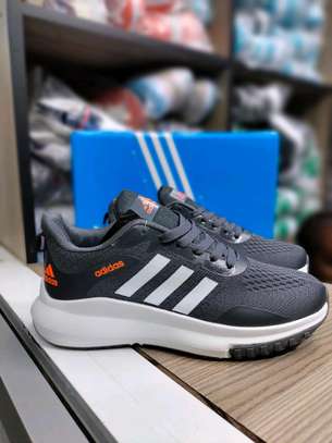 *The brand with three stripes Adidas fuel run 
Sizes 40-44 image 3