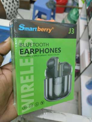 Earbuds New In shop(Smaryberry J3)+Delivery image 2