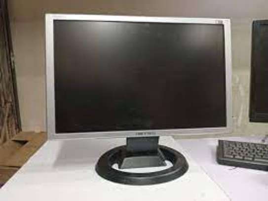 19inch Hanns-G Monitor (square). image 1