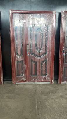 Double door in brown walnut with a wooden finish image 5