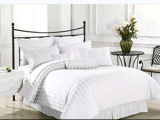 Quality white duvet covers size 5*6 and 6*7 image 3
