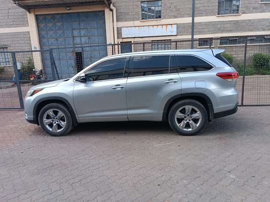 TOYOTA KLUGER FOR SALE image 8