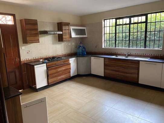 Lovely 5 Bedrooms  Townhouses in Westlands image 4