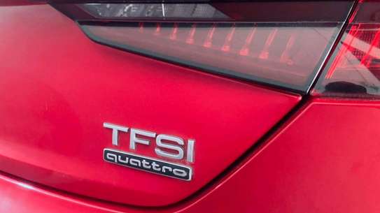 Audi A5 Tfsi quattro 2018model image 9