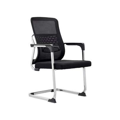 Mesh Ergonomic Midback Visitor's Chair image 2