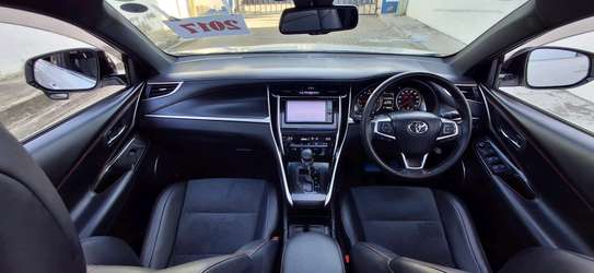 Toyota harrier premium grade 2018 sunroof image 9