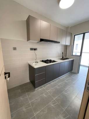 New apartment with closed kitchen image 4