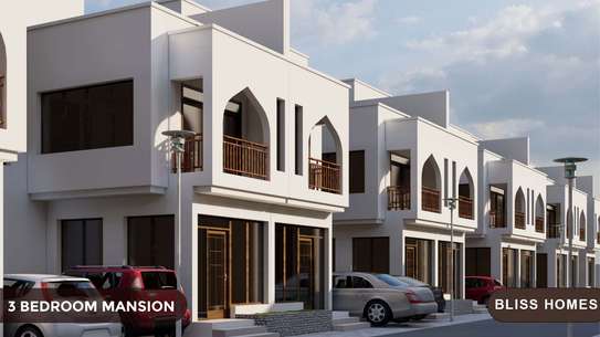 3 Bed Villa with En Suite at Kanamai Area image 10