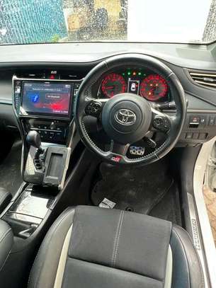 Toyota Harrier GR White 2018 image 5