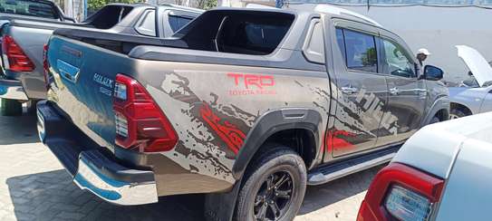 Toyota Hilux Double cabin 2017 4x4 image 11
