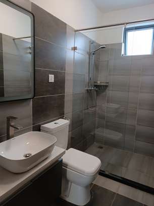 Serviced 3 Bed Apartment with En Suite in Syokimau image 7