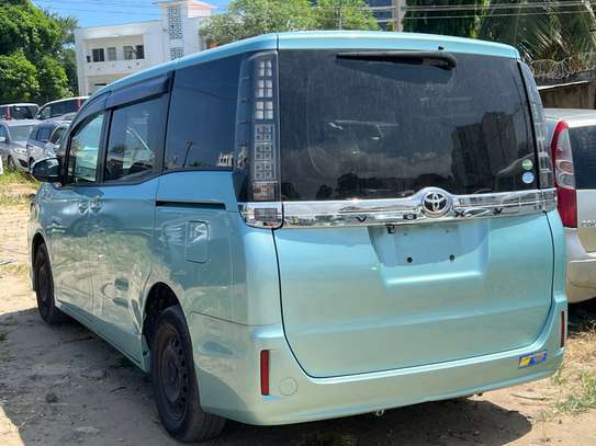 TOYOTA VOXY (WE ACCEPT HIRE PURCHASE) image 8
