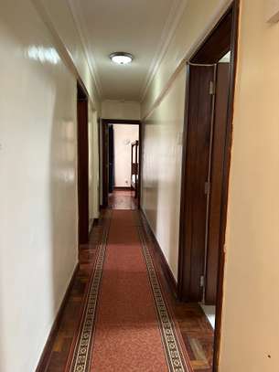 Serviced 3 Bed Apartment with En Suite in Kilimani image 1