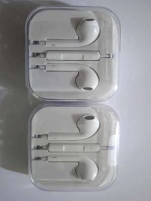 Oppo Earphones(Original) in shop+Delivery Service image 1