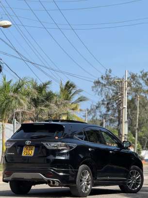 Toyota Harrier KDA image 5
