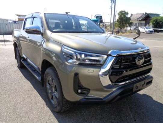 2021 Toyota Hilux double cab image 8