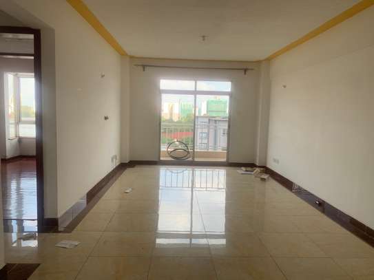 2 bedroom apartment master Ensuite available image 1