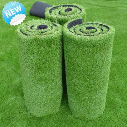 Smart green grass carpets. image 3
