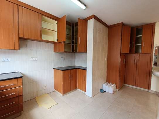 4 Bed Apartment with Borehole at Rhapta Rd image 6