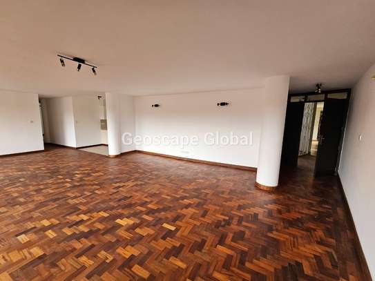 3 Bed Apartment with En Suite in Riverside image 11