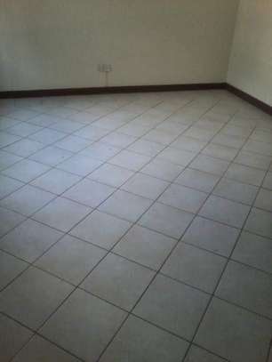 2 bedroom apartment for rent. image 9