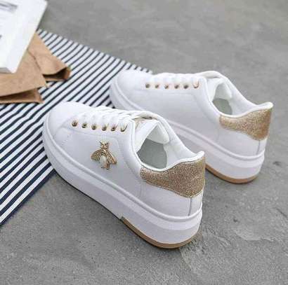 *Bee Sneakers*🔥🔥


*Sizes 36 - 40*

. image 4