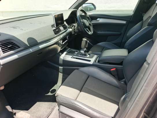 Audi Q5 grey image 7