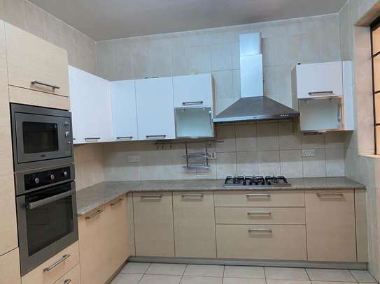 3 Bed Apartment with En Suite at 1234 image 38