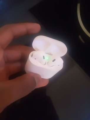 Airpods pro image 1