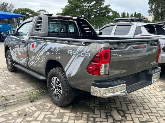 TOYOTA HILUX (WE accept hire purchase) image 3
