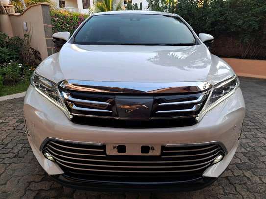 Toyota harrier premium package image 15
