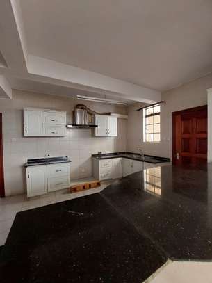 5 Bed House with En Suite at Kileleshwa image 5