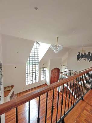 5 Bed House with En Suite in Karen image 3