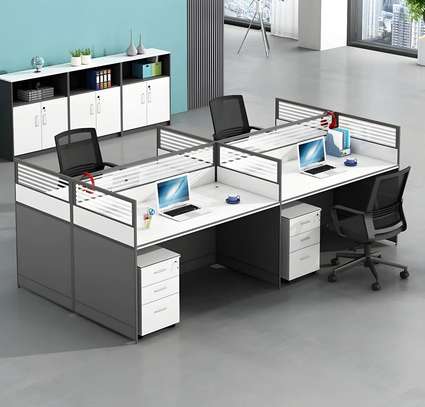 Premium 4-Person Modular Office Cluster image 2