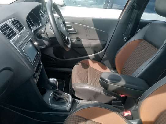 Volkswagen Polo image 6