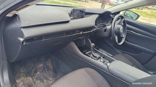 MazdaAxela  3 AWD Silver 2019 image 5