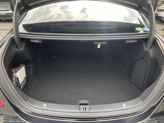 Mercedes benz E250 image 8