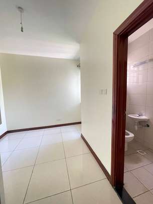 4 Bed Apartment with En Suite in Westlands Area image 8