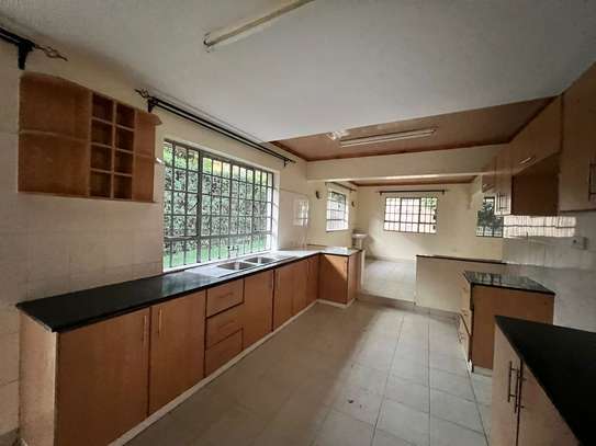 4 Bedroom with sq to let in Kiambu Road image 7