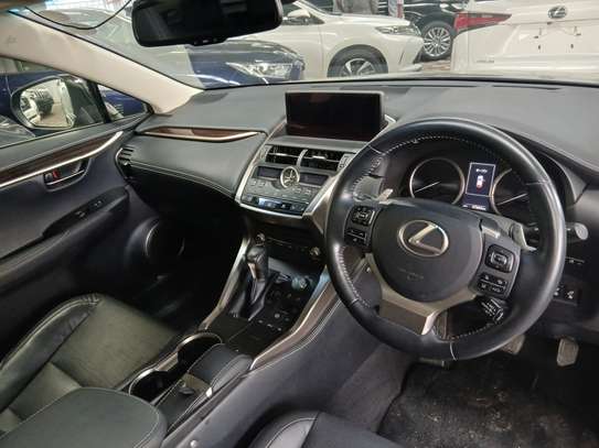 Lexus Nx200h Black image 2