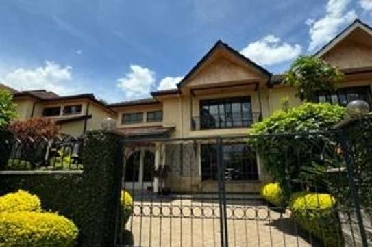4 Bed Townhouse with En Suite at Lavington Green image 3