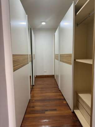 4 Bed Apartment with En Suite in General Mathenge image 14