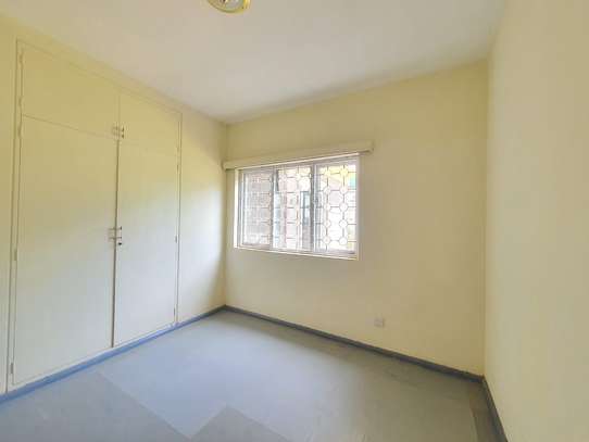 5 Bed House with En Suite at Kyuna Road image 17