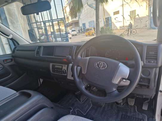 Toyota Hiace 9l image 13