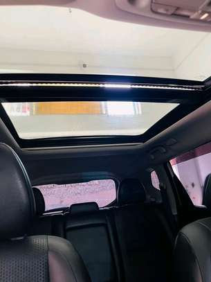 Nissan Xtrail With Sunroof image 1