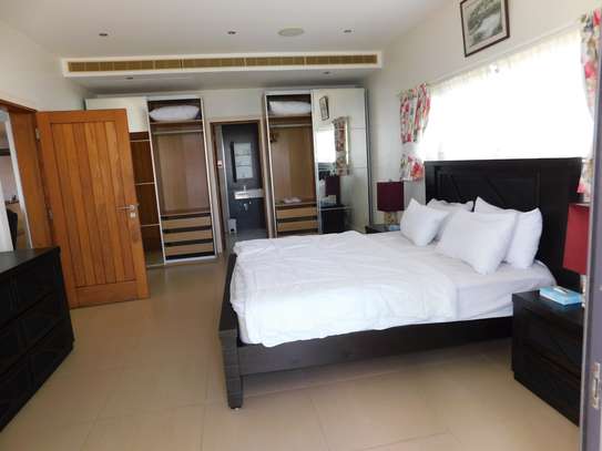 Serviced 3 Bed Apartment with En Suite in Mkomani image 11
