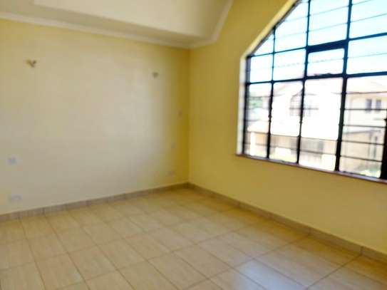 4 Bed Townhouse with En Suite at Edenville image 12