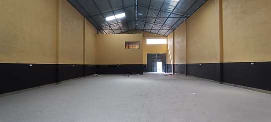 4,000 ft² Warehouse with Parking in Eastern ByPass image 1