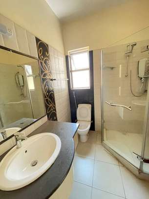 3 Bed Apartment with En Suite in Westlands Area image 14